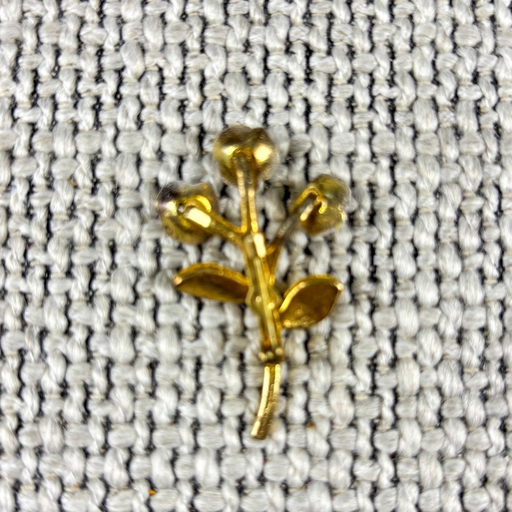 Vintage 60s MCM Gold Lavender Enamel Rose Flower Brooch Pastel Floral Pin - Picture 2 of 2